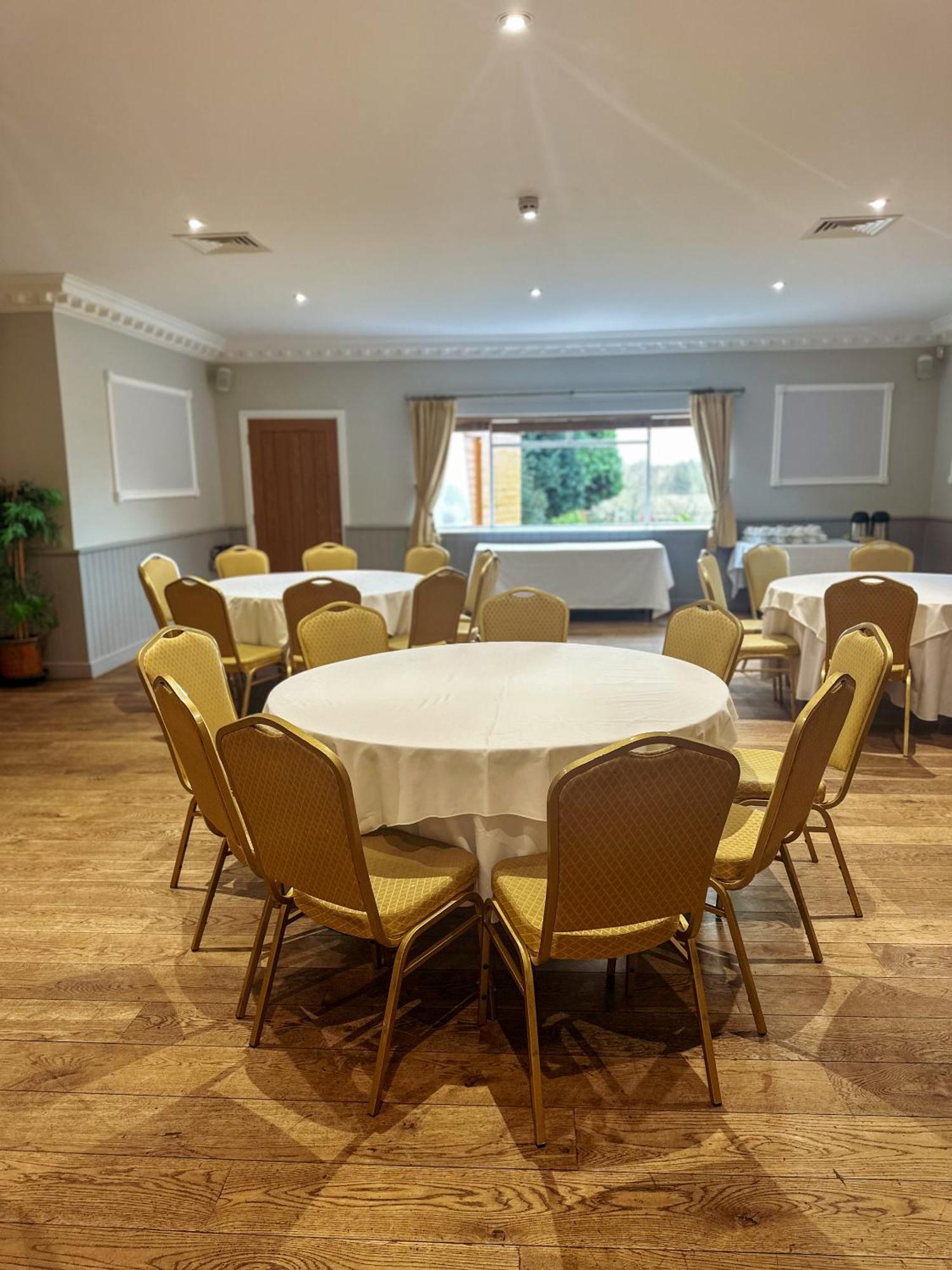 فندق The Corbet Arms Uffington  المظهر الخارجي الصورة